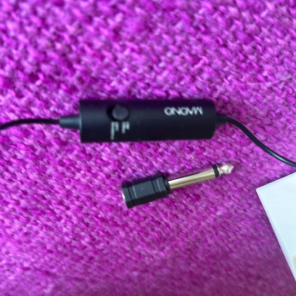 AU-100 Lavalier Microphone - Black